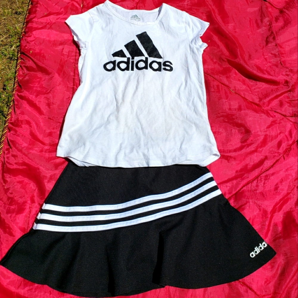 Girl's Adidas Skirt & Top Set, Size 7/8